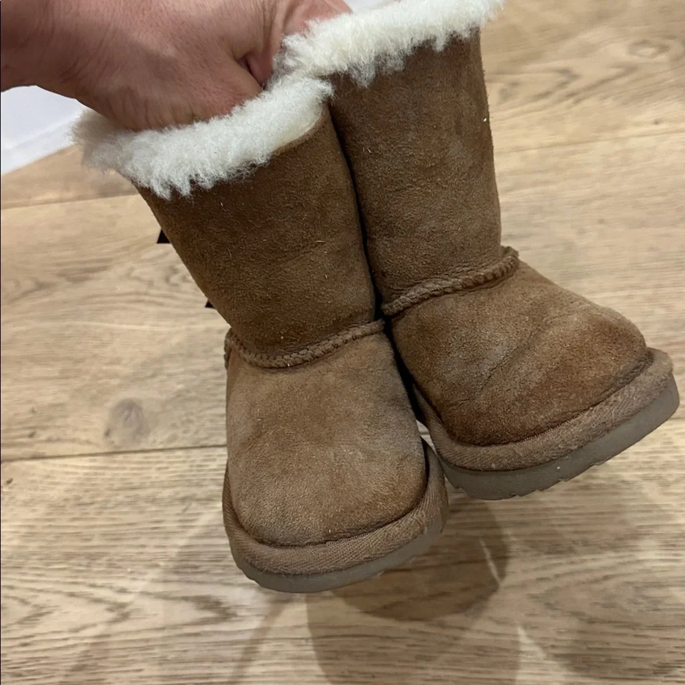 Uggs Bailey bow Brown Shearling-Lined Boots with Ribbon Detail 7 toddler